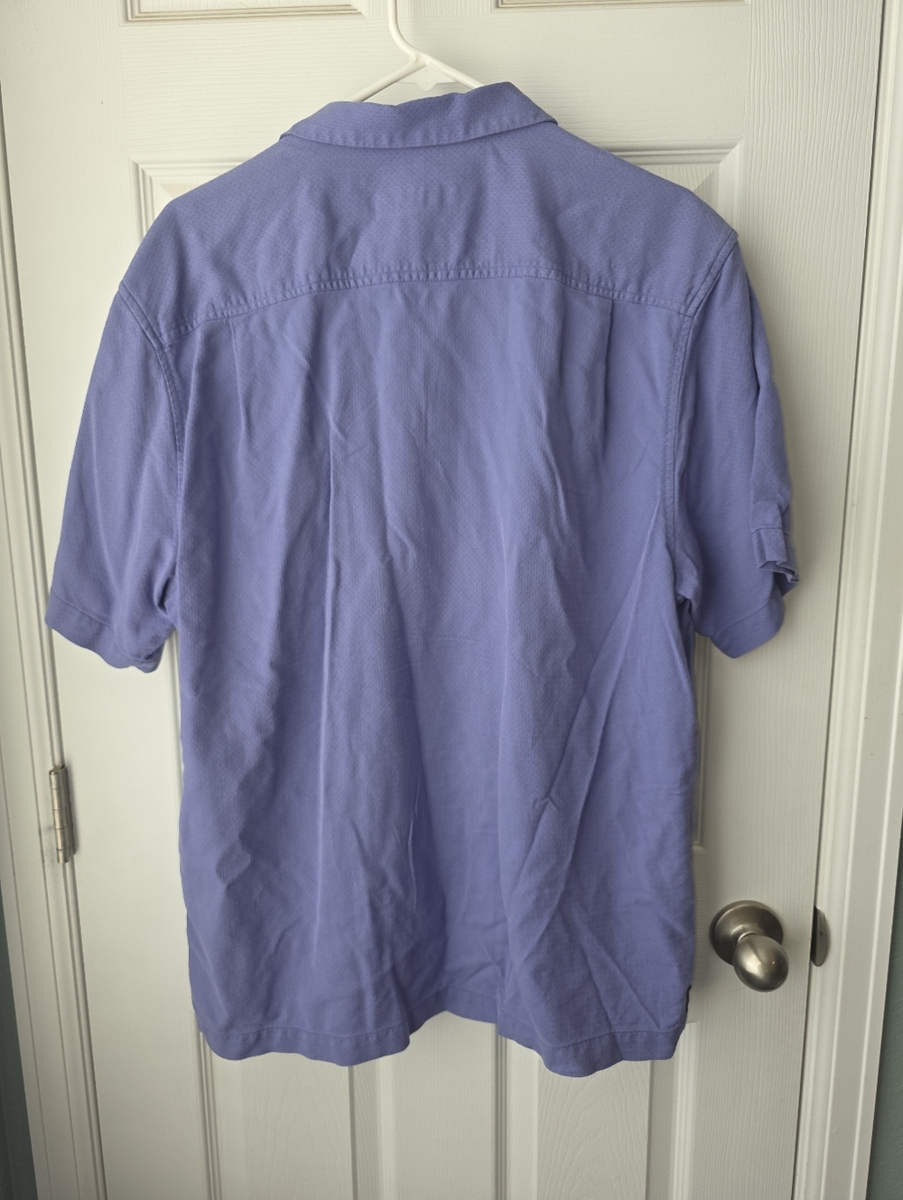 Tommy Bahama: 70% SILK/ 30% COTTON Short Sleeves Button-Up SZL - Picture 2 of 9